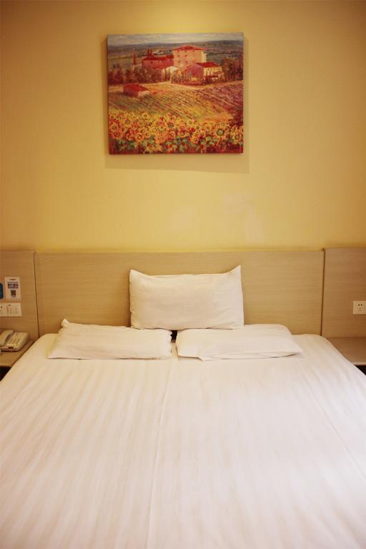 Hanting Hotel Shanghai South Railway Station Luoxiang Road Branch Shanghai